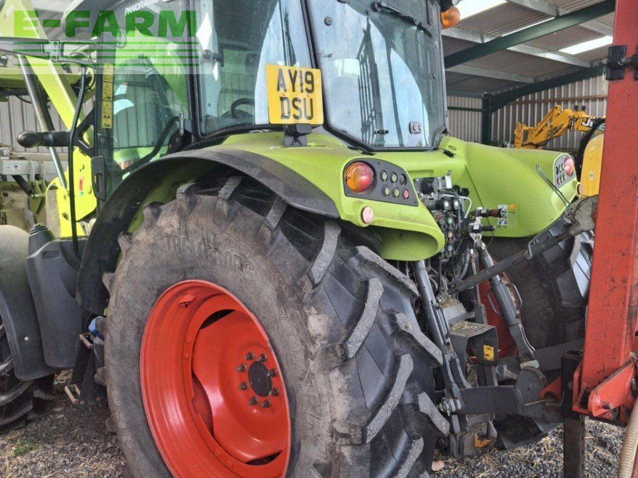 CLAAS ARION 420 - Farm tractor: picture 2 CLAAS ARION 420 - Farm tractor: picture 2