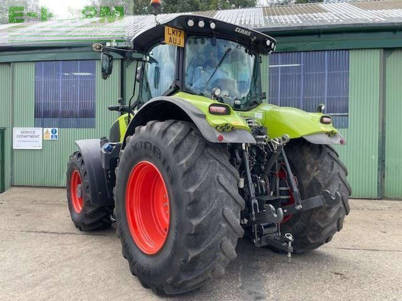 CLAAS AXION 870 - Farm tractor: picture 5 CLAAS AXION 870 - Farm tractor: picture 5