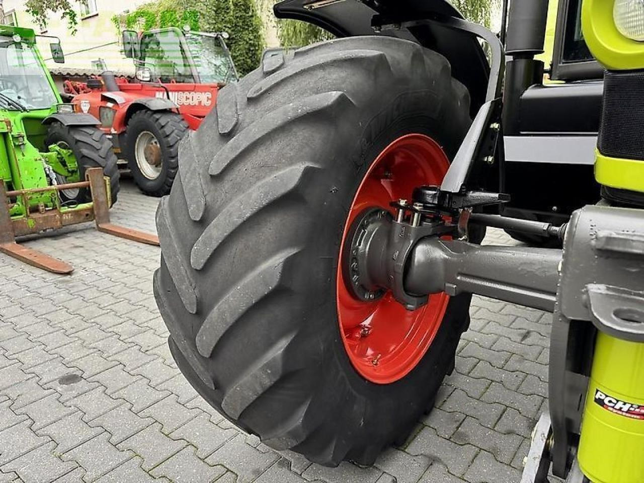 Farm tractor CLAAS ares 617 atz ATZ: picture 21