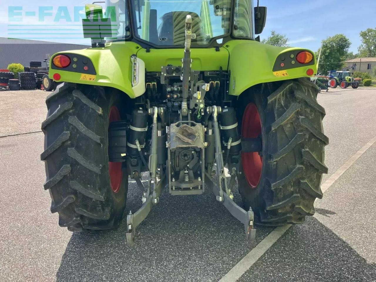 CLAAS arion 430 panoramic + fl 100 c - Farm tractor: picture 2 CLAAS arion 430 panoramic + fl 100 c - Farm tractor: picture 2