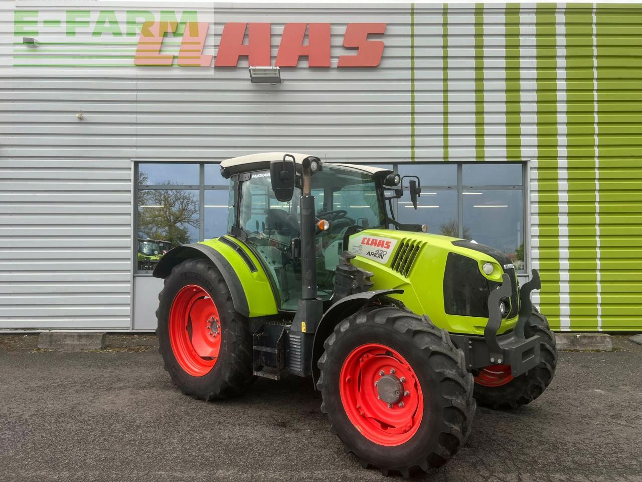 CLAAS arion 430 sur mesure - Farm tractor: picture 1 CLAAS arion 430 sur mesure - Farm tractor: picture 1