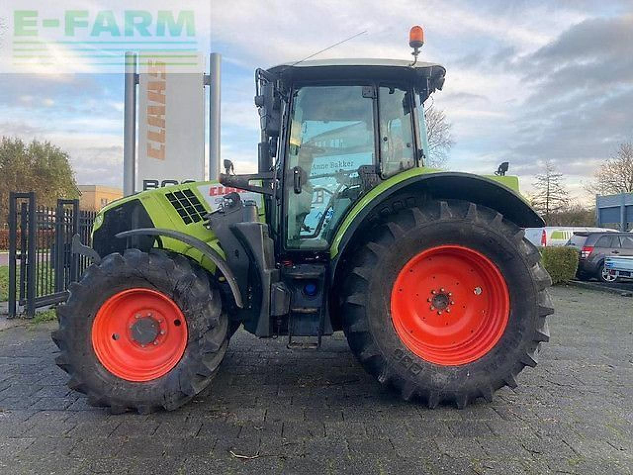 CLAAS arion 510 cis + CIS - Farm tractor: picture 3 CLAAS arion 510 cis + CIS - Farm tractor: picture 3