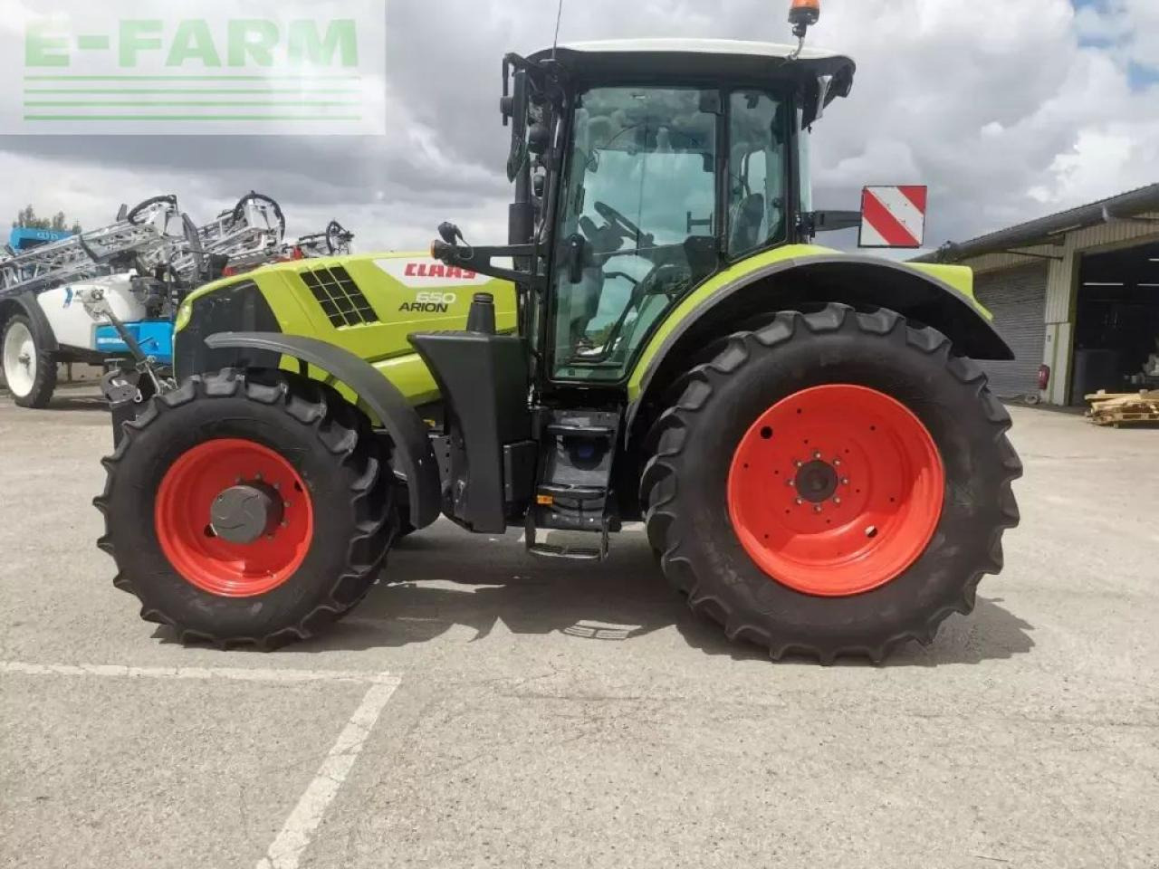 CLAAS arion 650 - Farm tractor: picture 4 CLAAS arion 650 - Farm tractor: picture 4