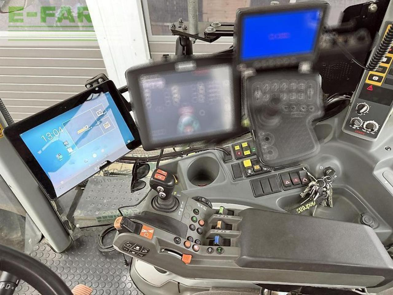 CLAAS axion 810 cis+ cmati CMATIC CIS+ - Farm tractor: picture 5 CLAAS axion 810 cis+ cmati CMATIC CIS+ - Farm tractor: picture 5