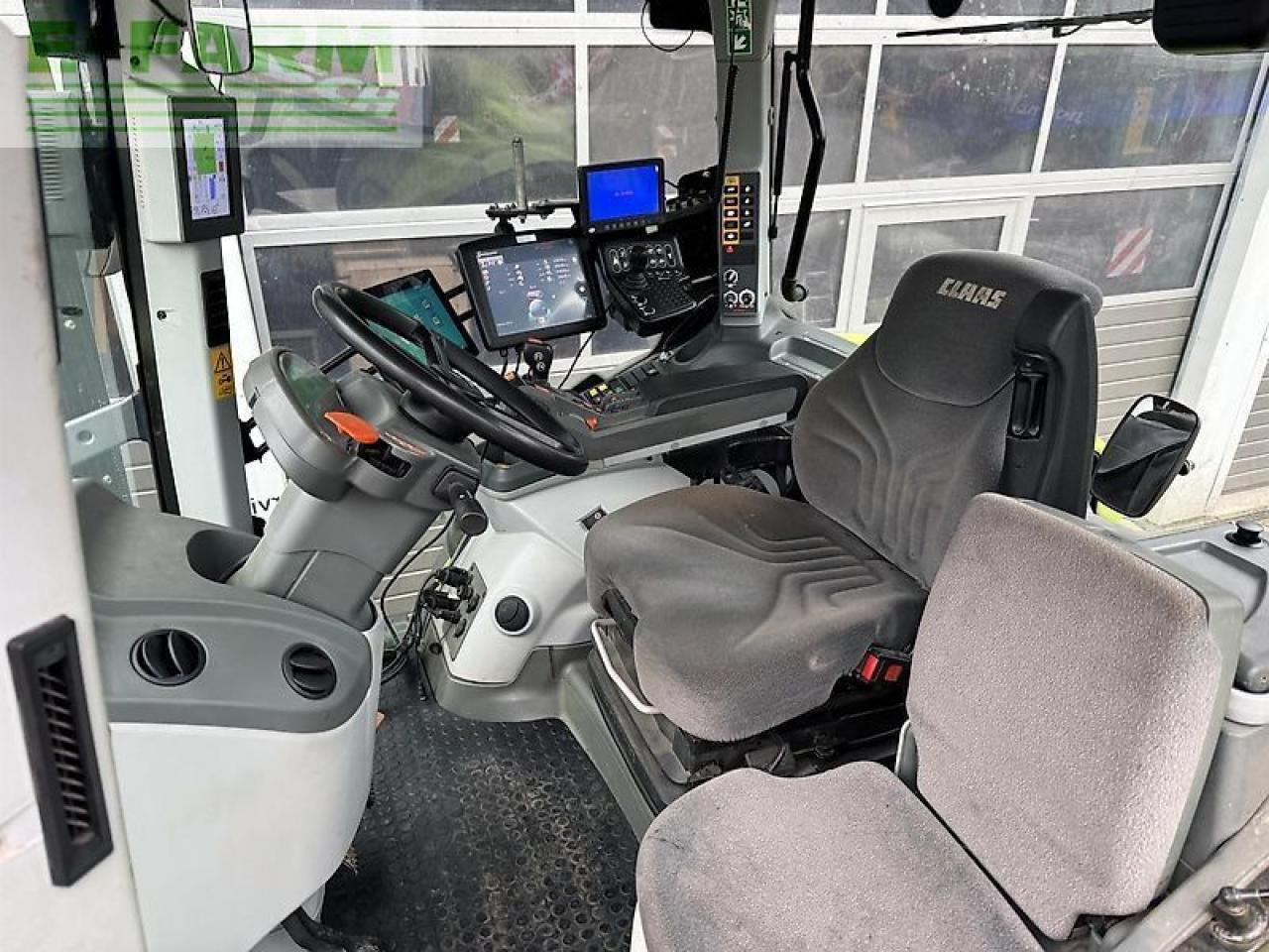 CLAAS axion 810 cis+ cmati CMATIC CIS+ - Farm tractor: picture 4 CLAAS axion 810 cis+ cmati CMATIC CIS+ - Farm tractor: picture 4