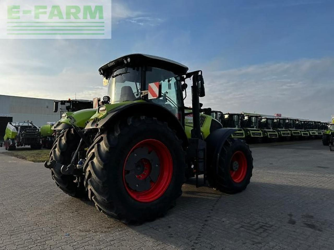 CLAAS axion 830 - Farm tractor: picture 5 CLAAS axion 830 - Farm tractor: picture 5