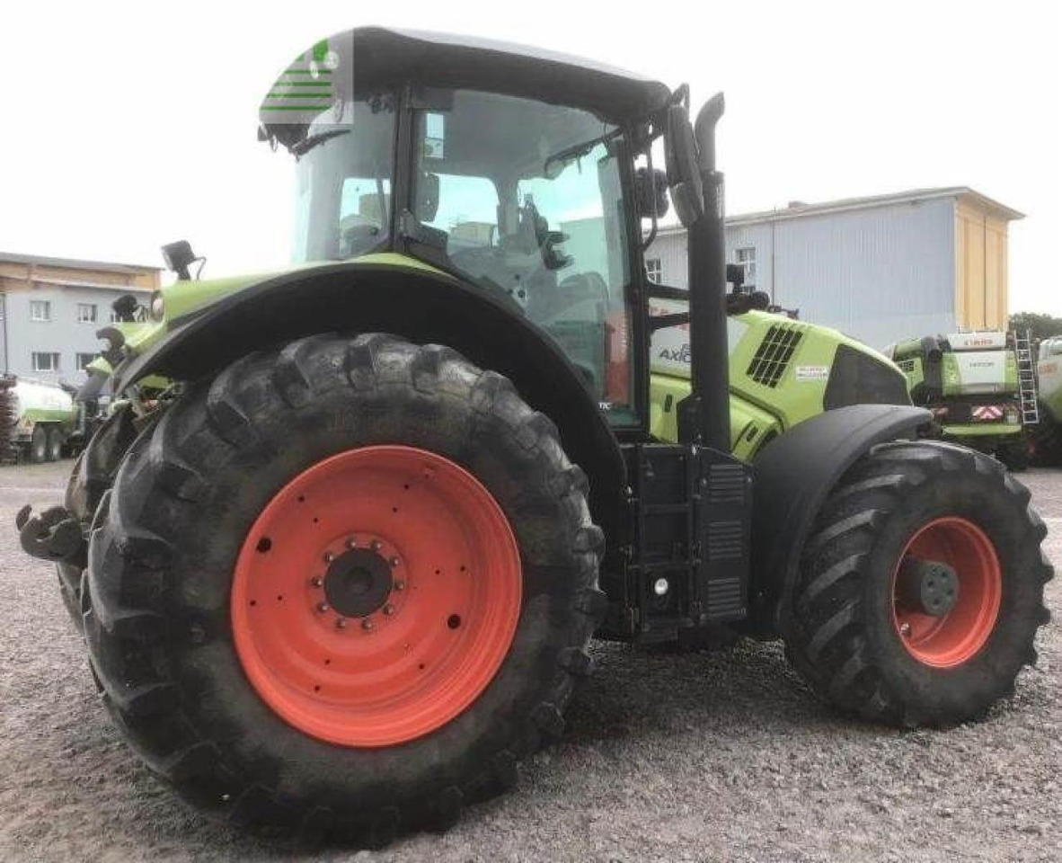 CLAAS axion 830 - Farm tractor: picture 3 CLAAS axion 830 - Farm tractor: picture 3