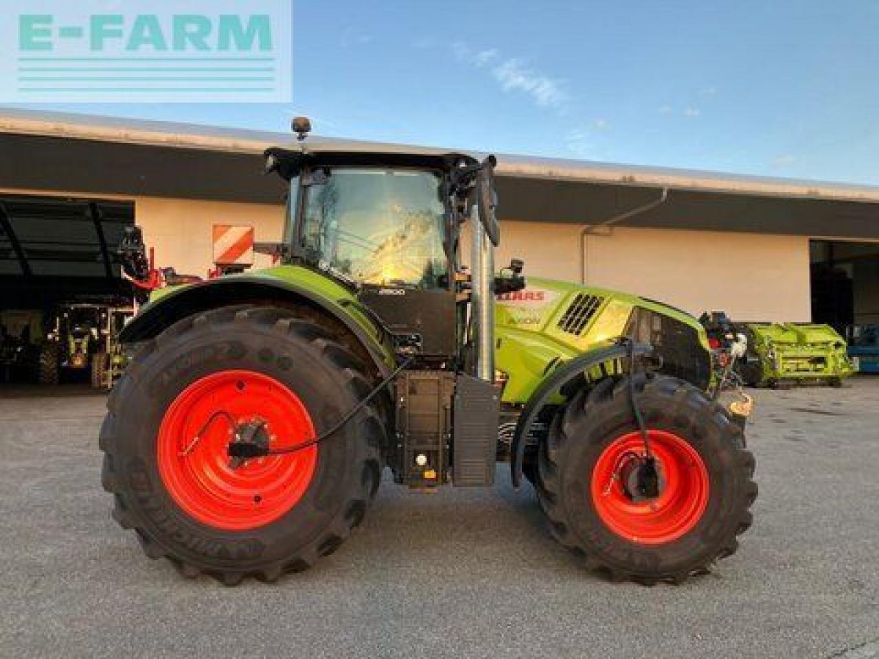 CLAAS axion 870 cmatic cebis CMATIC CEBIS - Farm tractor: picture 2 CLAAS axion 870 cmatic cebis CMATIC CEBIS - Farm tractor: picture 2