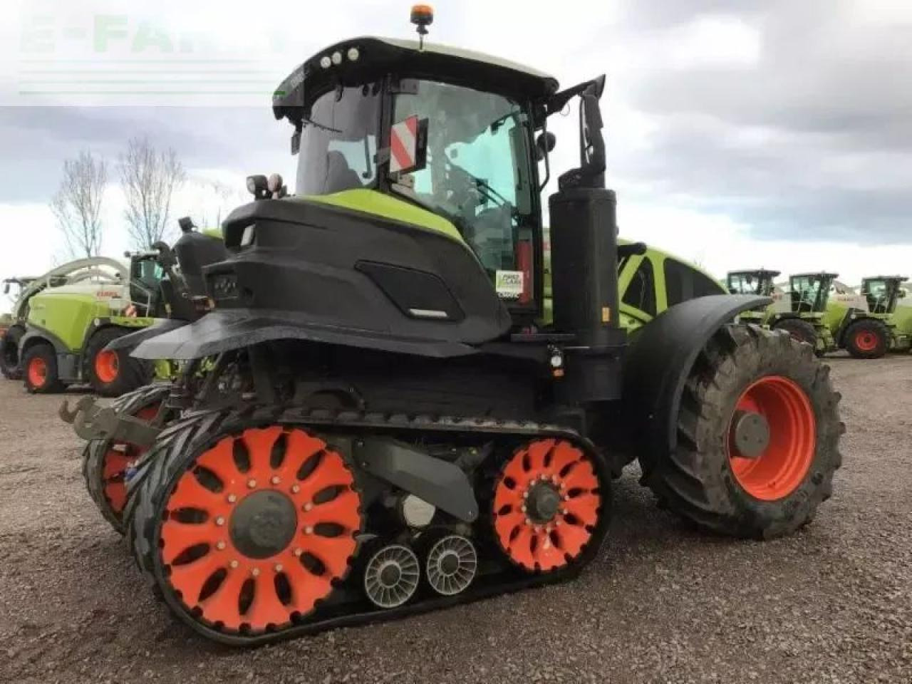 CLAAS axion 960 terratrac - Farm tractor: picture 4 CLAAS axion 960 terratrac - Farm tractor: picture 4