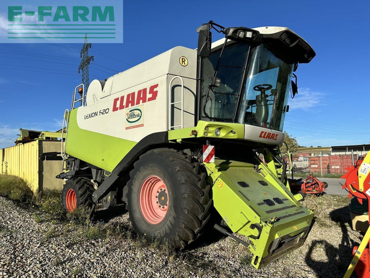 CLAAS lexion 520 - Combine harvester: picture 1 CLAAS lexion 520 - Combine harvester: picture 1