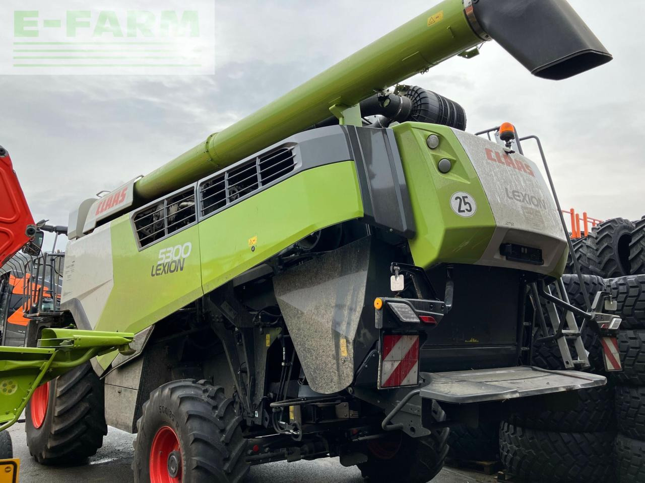 CLAAS lexion 5300 - Combine harvester: picture 4 CLAAS lexion 5300 - Combine harvester: picture 4