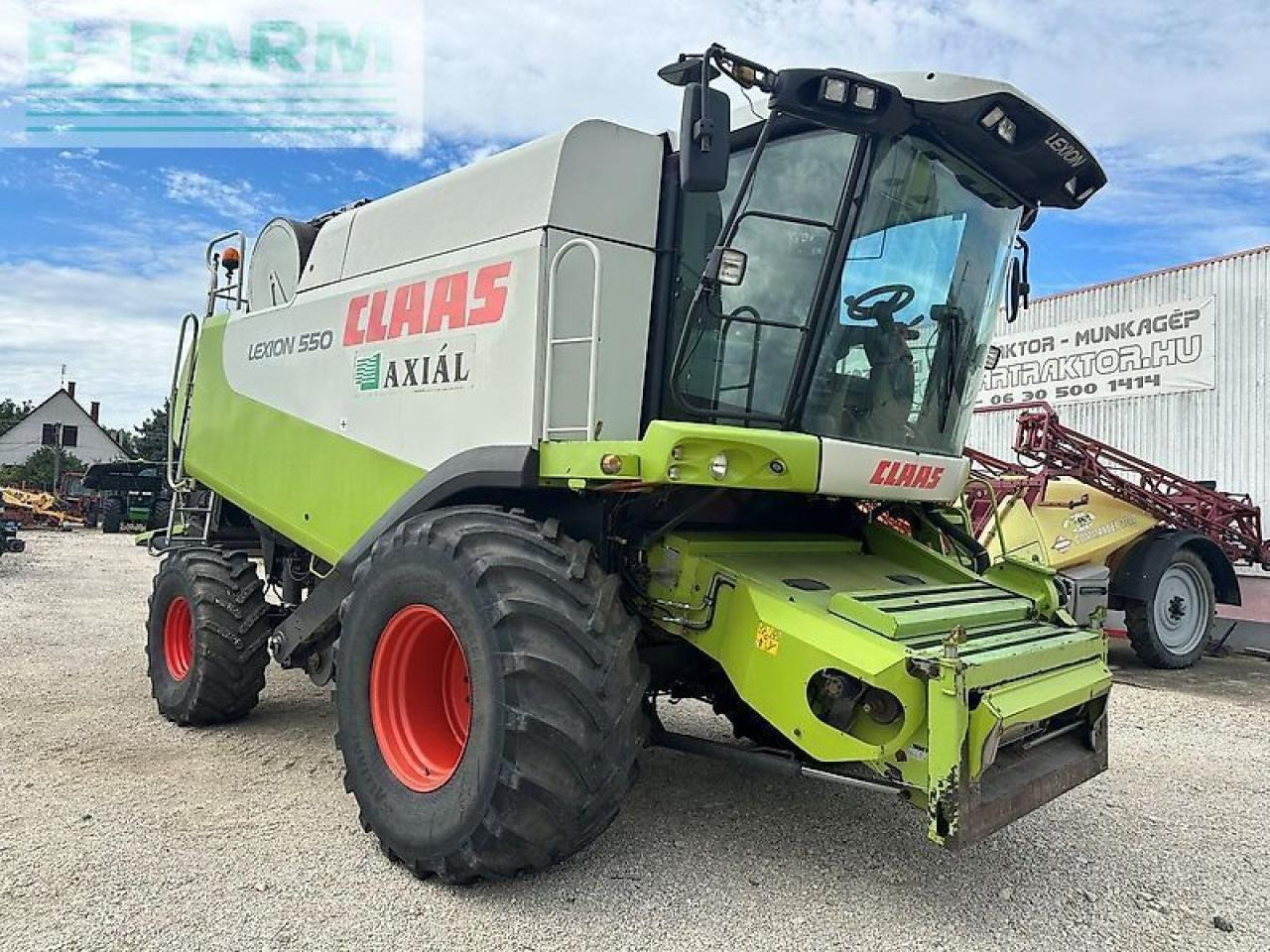 CLAAS lexion 550 - Combine harvester: picture 3 CLAAS lexion 550 - Combine harvester: picture 3