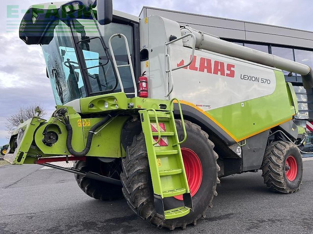 CLAAS lexion 570 - Combine harvester: picture 3 CLAAS lexion 570 - Combine harvester: picture 3