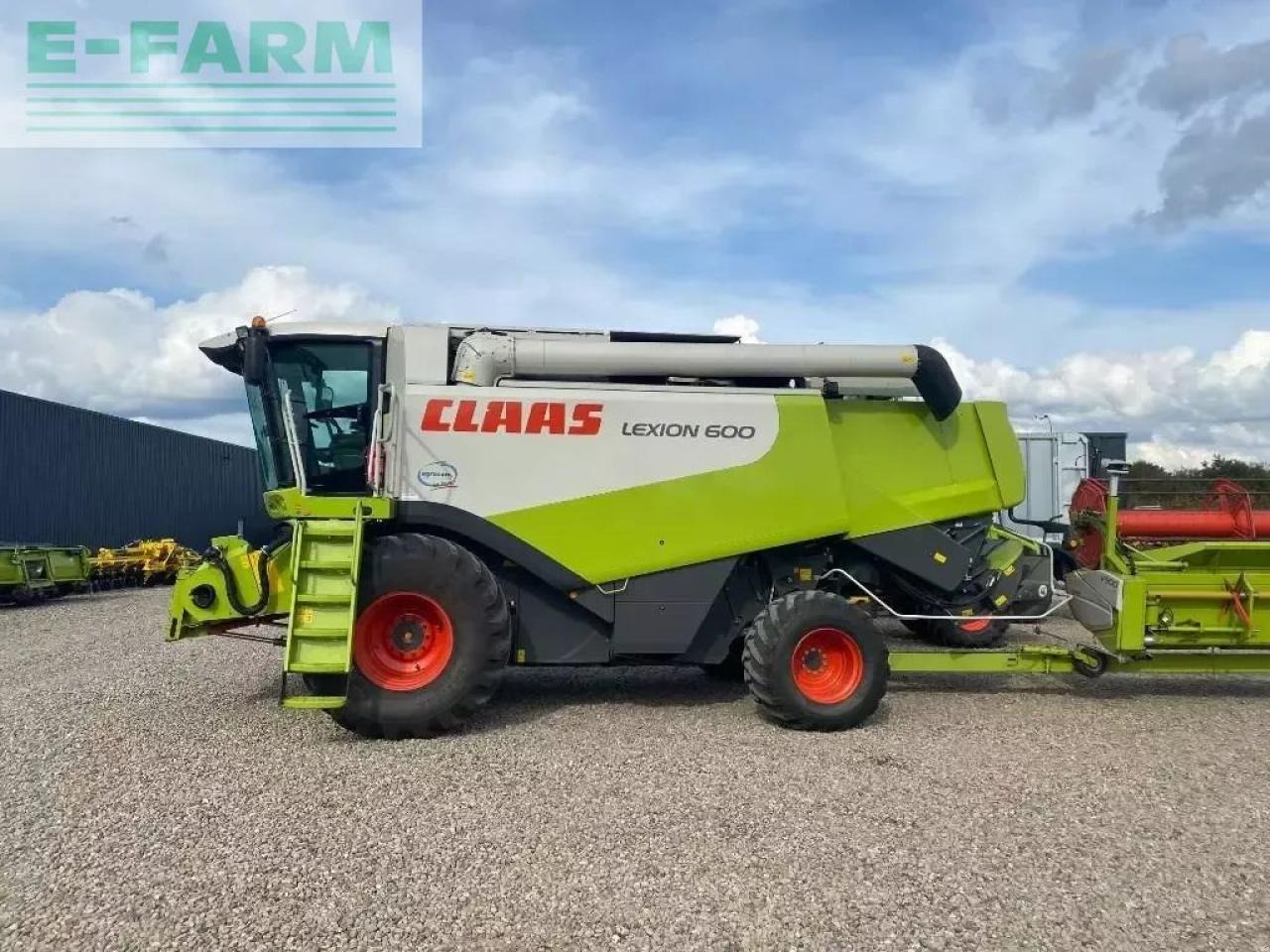 CLAAS lexion 600 - Combine harvester: picture 1 CLAAS lexion 600 - Combine harvester: picture 1