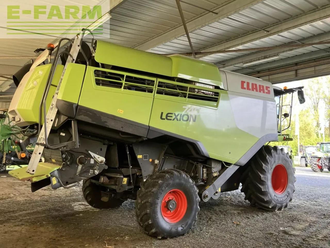 CLAAS lexion 740 - Combine harvester: picture 4 CLAAS lexion 740 - Combine harvester: picture 4