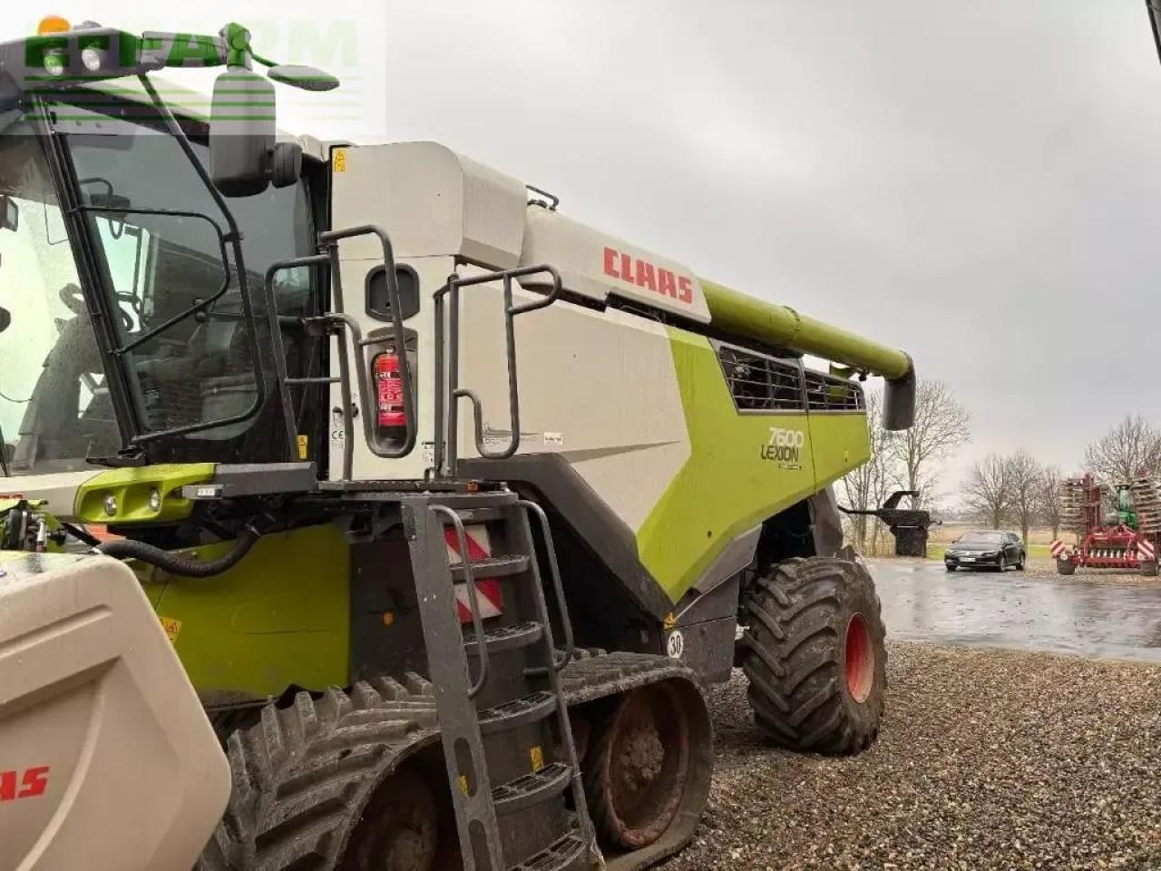 CLAAS lexion 7600 tt 4wd - Combine harvester: picture 1 CLAAS lexion 7600 tt 4wd - Combine harvester: picture 1