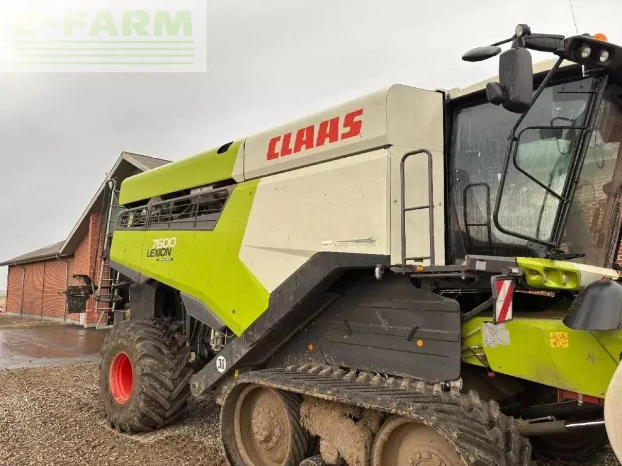 CLAAS lexion 7600 tt 4wd - Combine harvester: picture 2 CLAAS lexion 7600 tt 4wd - Combine harvester: picture 2