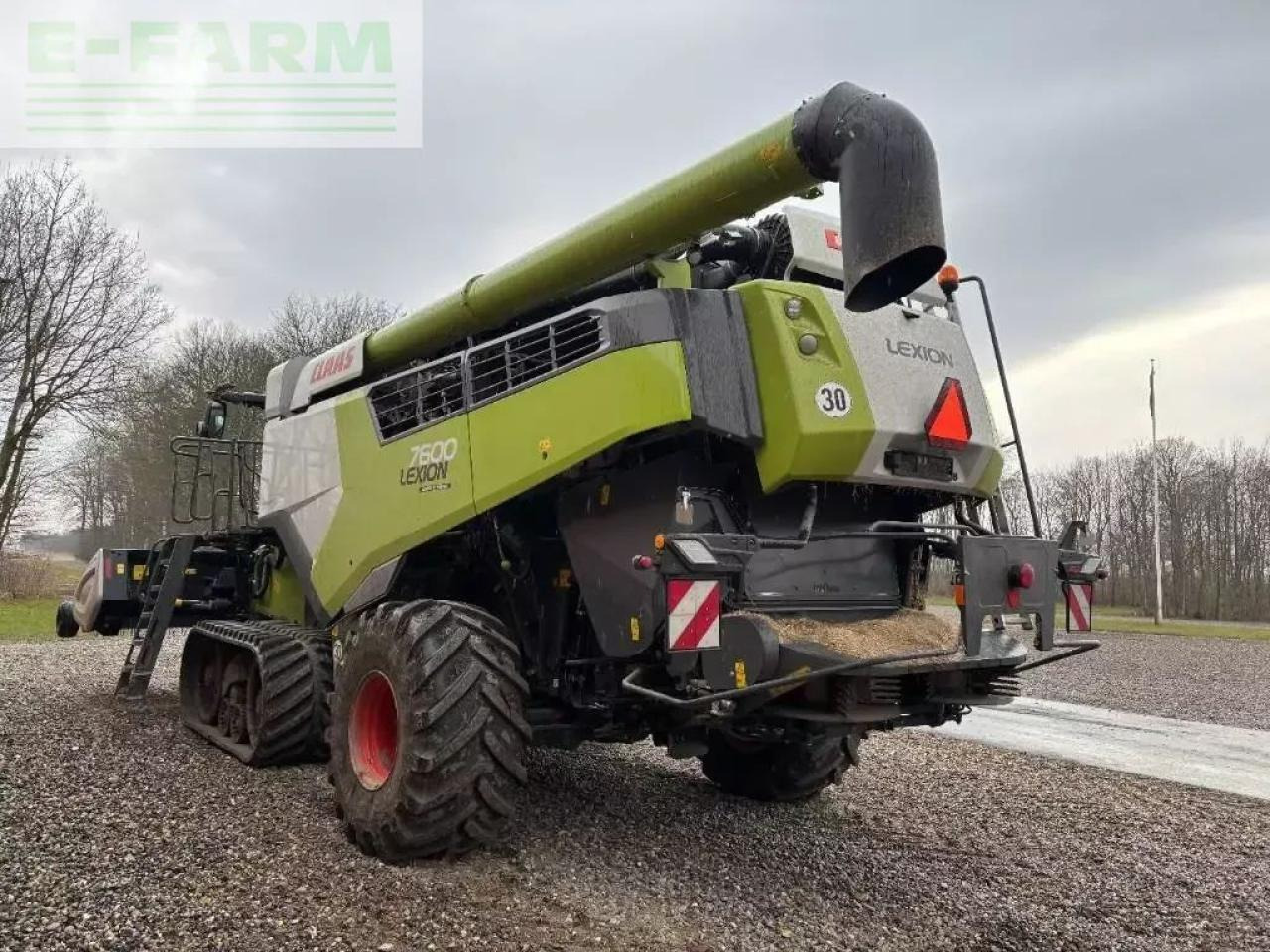 CLAAS lexion 7600 tt 4wd - Combine harvester: picture 3 CLAAS lexion 7600 tt 4wd - Combine harvester: picture 3