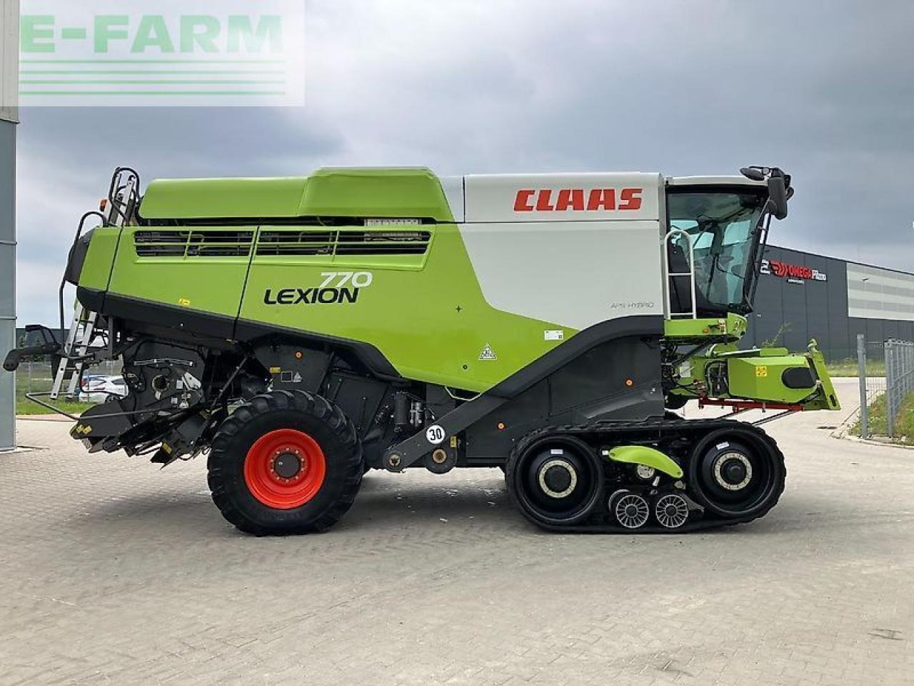 CLAAS lexion 770 tt - Combine harvester: picture 2 CLAAS lexion 770 tt - Combine harvester: picture 2