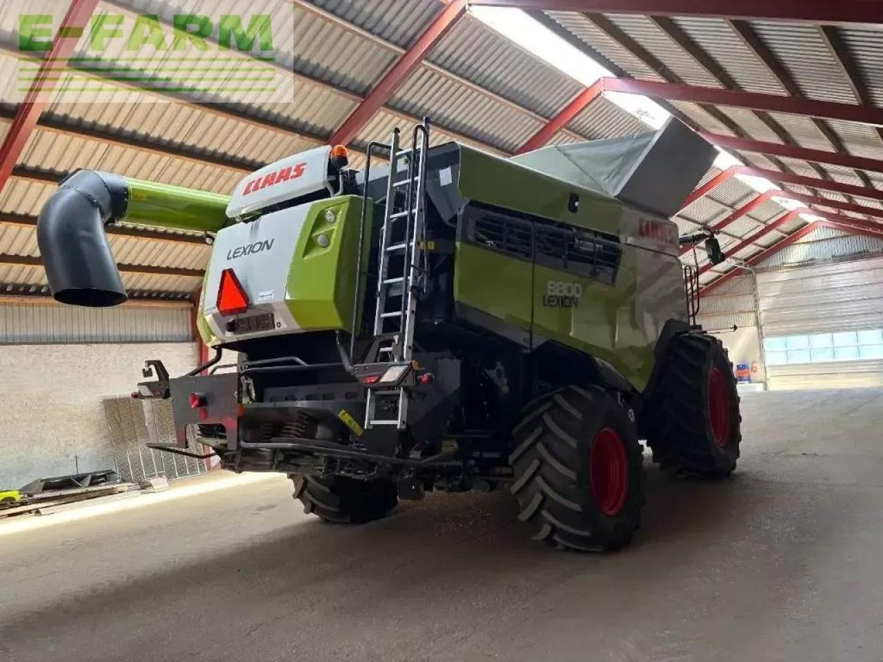 CLAAS lexion 8800 4wd - Combine harvester: picture 4 CLAAS lexion 8800 4wd - Combine harvester: picture 4