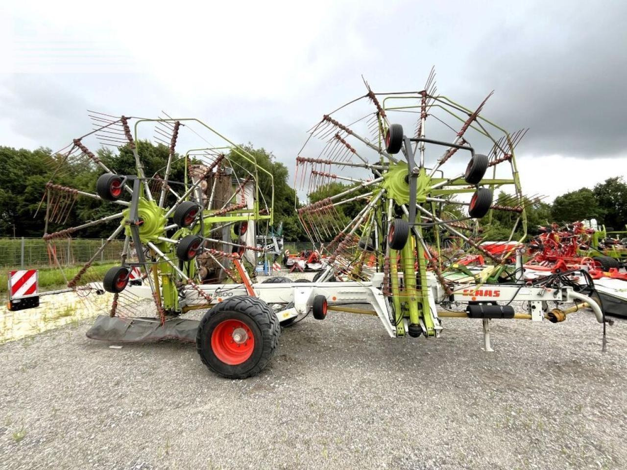 CLAAS liner 3600 comfort - Tedder/ Rake: picture 3 CLAAS liner 3600 comfort - Tedder/ Rake: picture 3