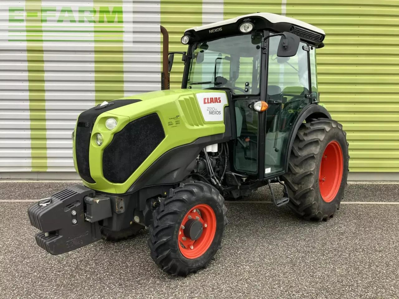CLAAS nexos 220 vl cabine VL - Farm tractor: picture 1 CLAAS nexos 220 vl cabine VL - Farm tractor: picture 1