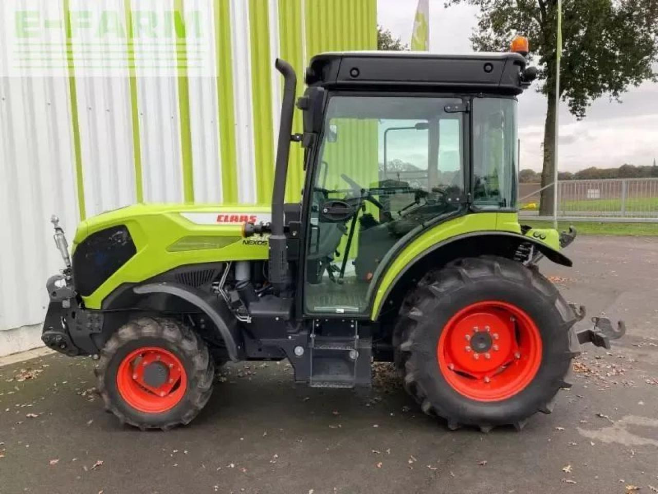 CLAAS nexos 240 m - Farm tractor: picture 5 CLAAS nexos 240 m - Farm tractor: picture 5