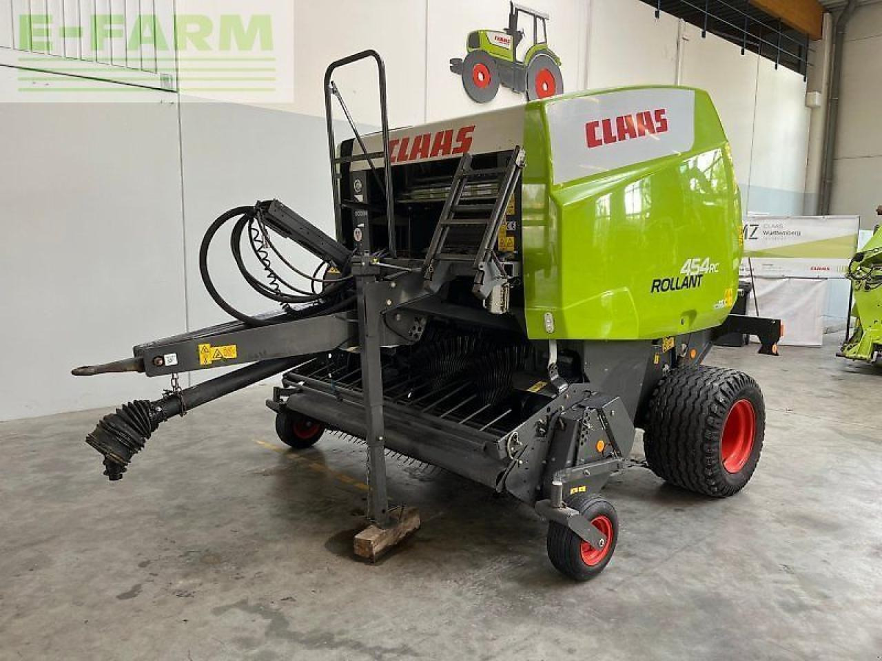 CLAAS rollant 454 rc - Square baler: picture 1 CLAAS rollant 454 rc - Square baler: picture 1