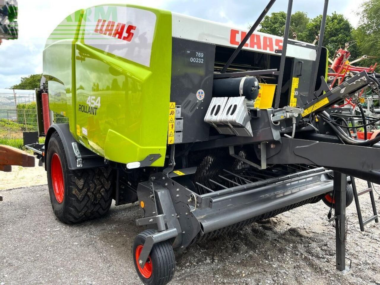 CLAAS rollant 454 rc pro uniwrap - Square baler: picture 2 CLAAS rollant 454 rc pro uniwrap - Square baler: picture 2
