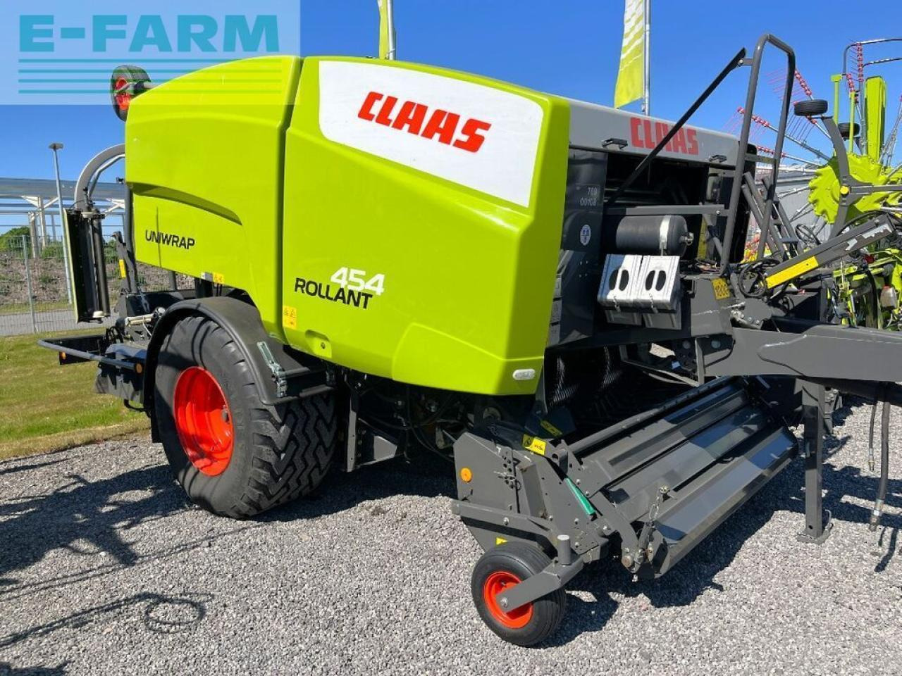CLAAS rollant 454 rc pro uniwrap, pressen-wickler-komb - Square baler: picture 1 CLAAS rollant 454 rc pro uniwrap, pressen-wickler-komb - Square baler: picture 1