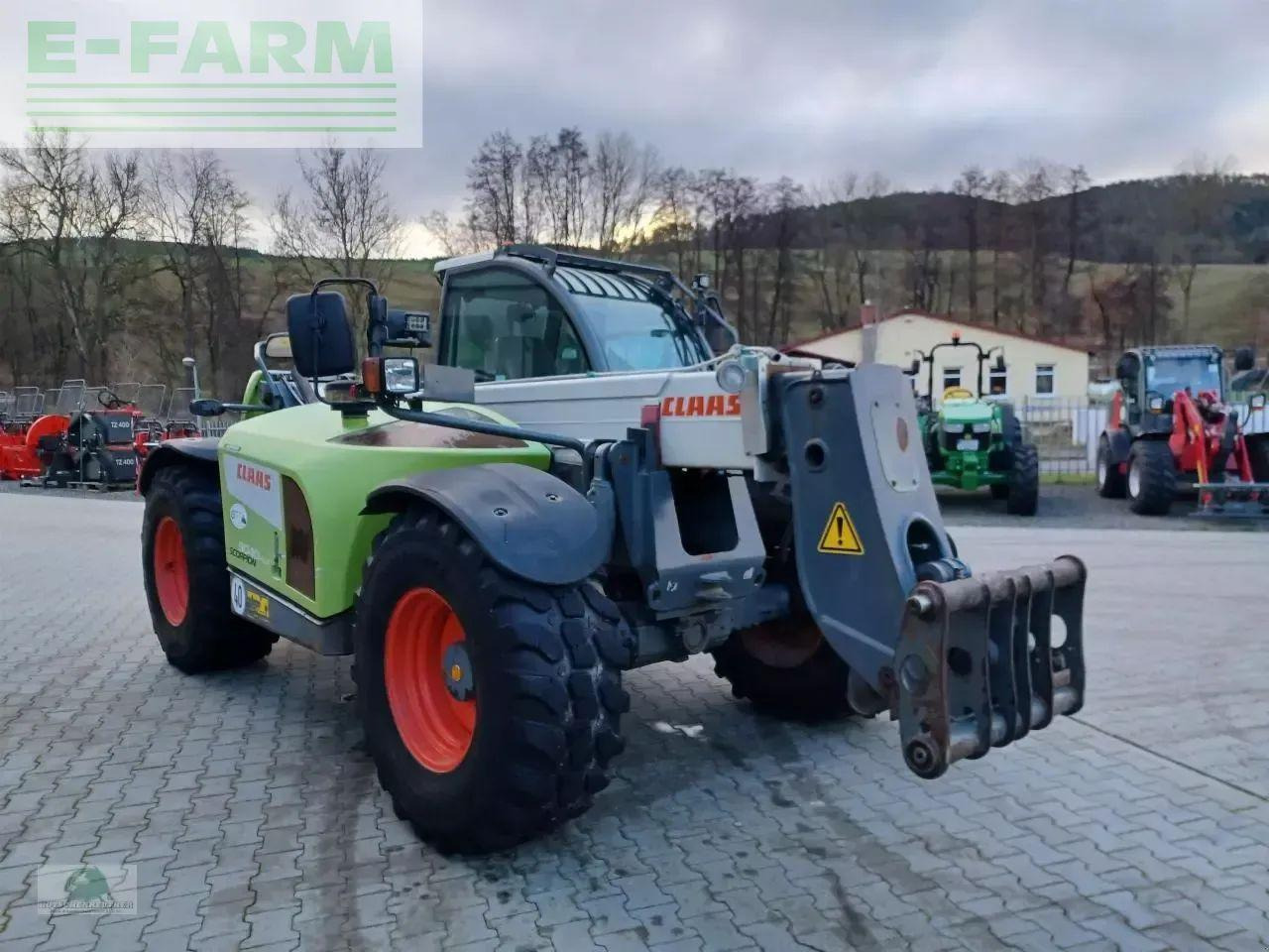 CLAAS scorpion 9040 varipower - Telescopic handler: picture 3 CLAAS scorpion 9040 varipower - Telescopic handler: picture 3