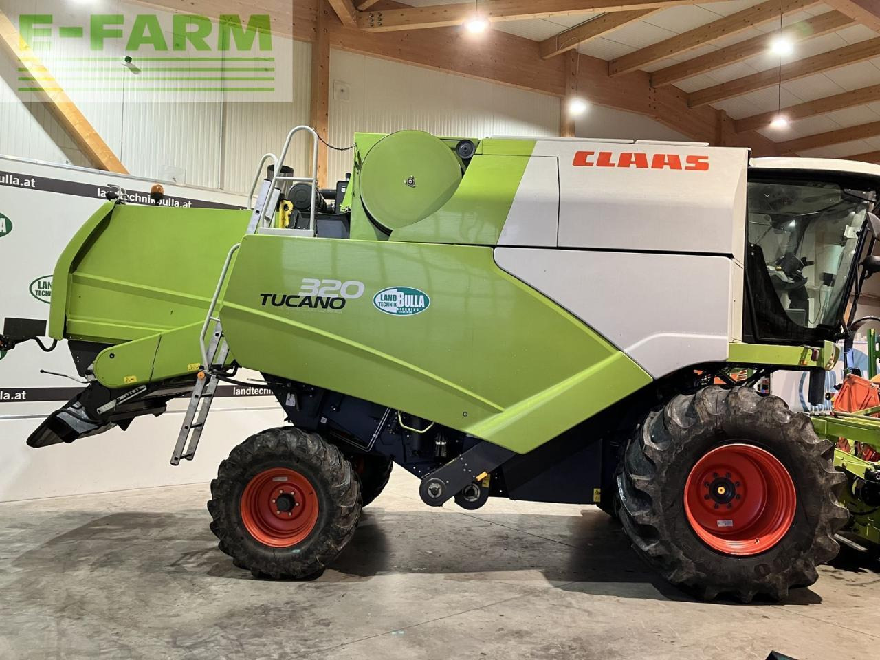 CLAAS tucano 320 - Combine harvester: picture 3 CLAAS tucano 320 - Combine harvester: picture 3