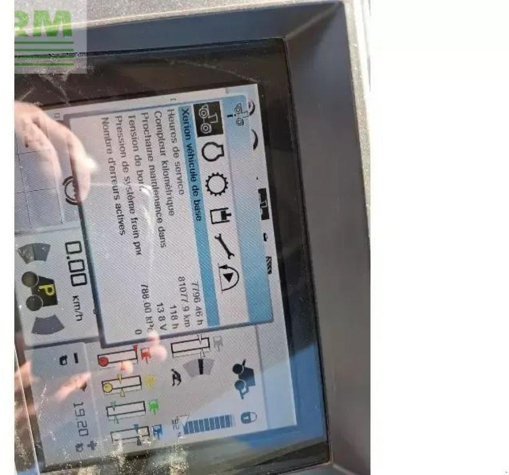 CLAAS xerion 3300 - Farm tractor: picture 1 CLAAS xerion 3300 - Farm tractor: picture 1