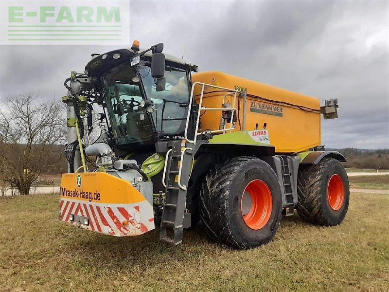 CLAAS xerion 4000 saddle trac SADDLE TRAC - Self-propelled sprayer: picture 2 CLAAS xerion 4000 saddle trac SADDLE TRAC - Self-propelled sprayer: picture 2