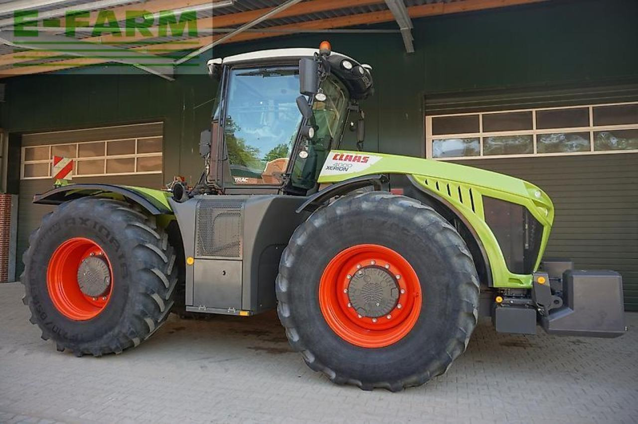 CLAAS xerion 4000 trac - Farm tractor: picture 1 CLAAS xerion 4000 trac - Farm tractor: picture 1