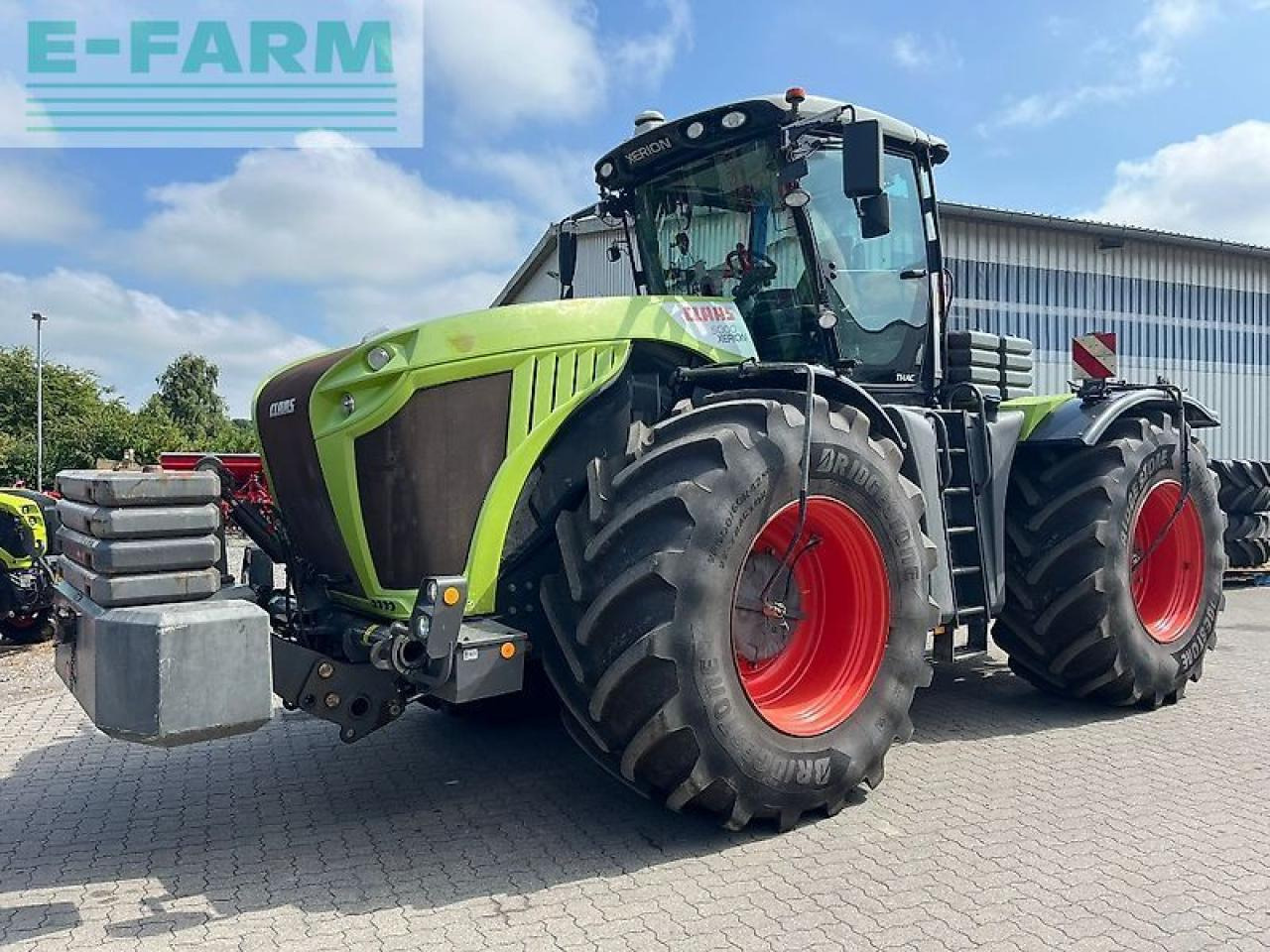 CLAAS xerion 5000 trac TRAC - Farm tractor: picture 1 CLAAS xerion 5000 trac TRAC - Farm tractor: picture 1