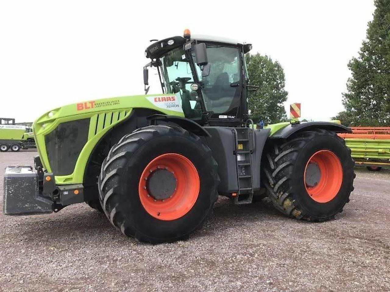 CLAAS xerion 5000 trac TRAC - Farm tractor: picture 1 CLAAS xerion 5000 trac TRAC - Farm tractor: picture 1