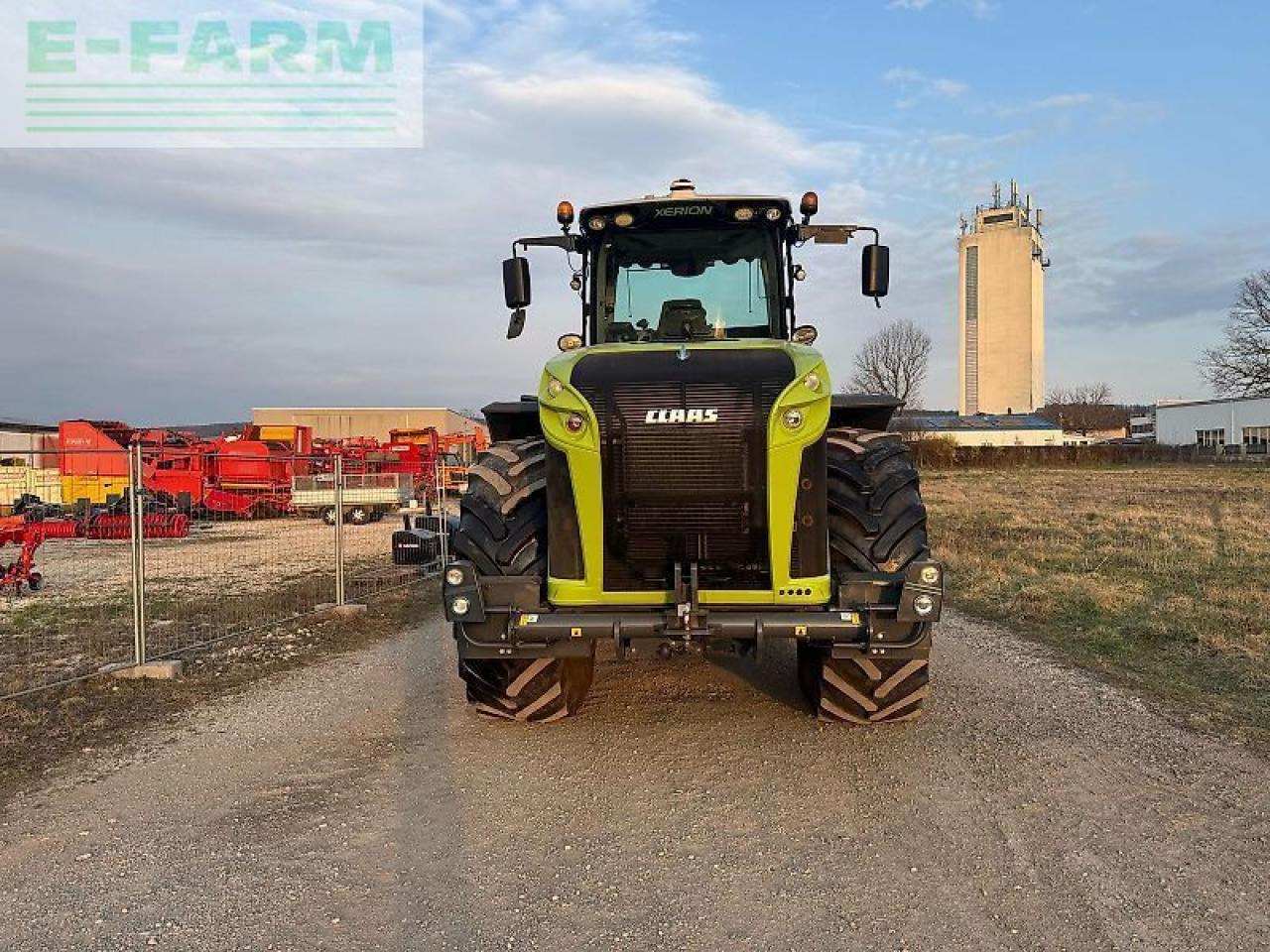 CLAAS xerion 5000 trac vc TRAC VC - Farm tractor: picture 2 CLAAS xerion 5000 trac vc TRAC VC - Farm tractor: picture 2