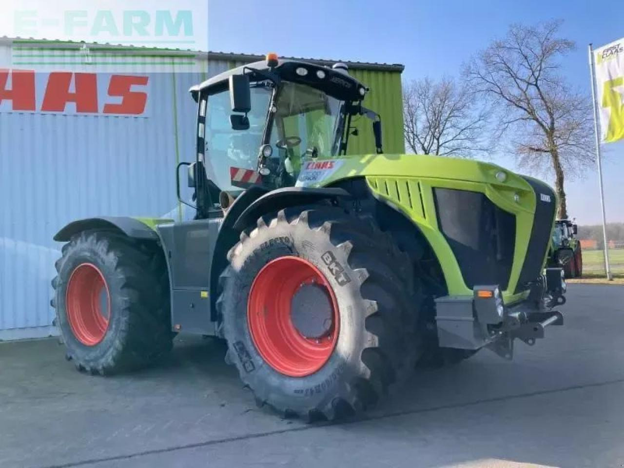 CLAAS xerion 5000 trac vc TRAC VC - Farm tractor: picture 3 CLAAS xerion 5000 trac vc TRAC VC - Farm tractor: picture 3