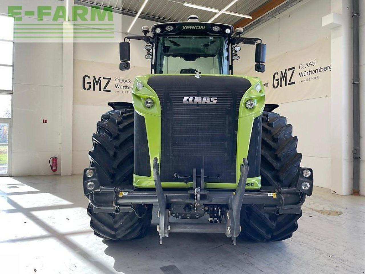 CLAAS xerion 5000 trac vc TRAC VC - Farm tractor: picture 2 CLAAS xerion 5000 trac vc TRAC VC - Farm tractor: picture 2