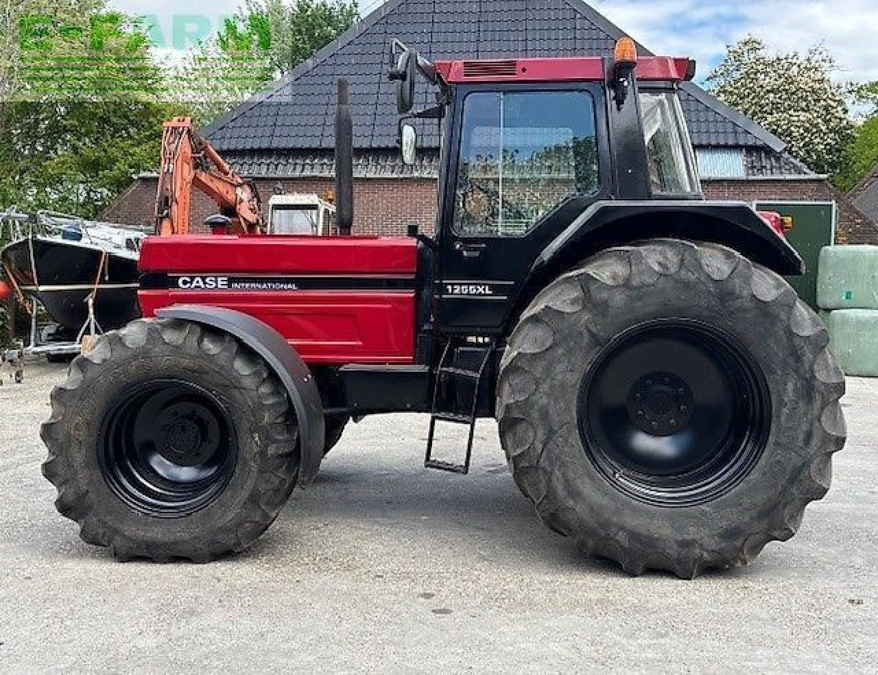 Farm tractor Case-IH ih 1255 xl: picture 18 Farm tractor Case-IH ih 1255 xl: picture 18