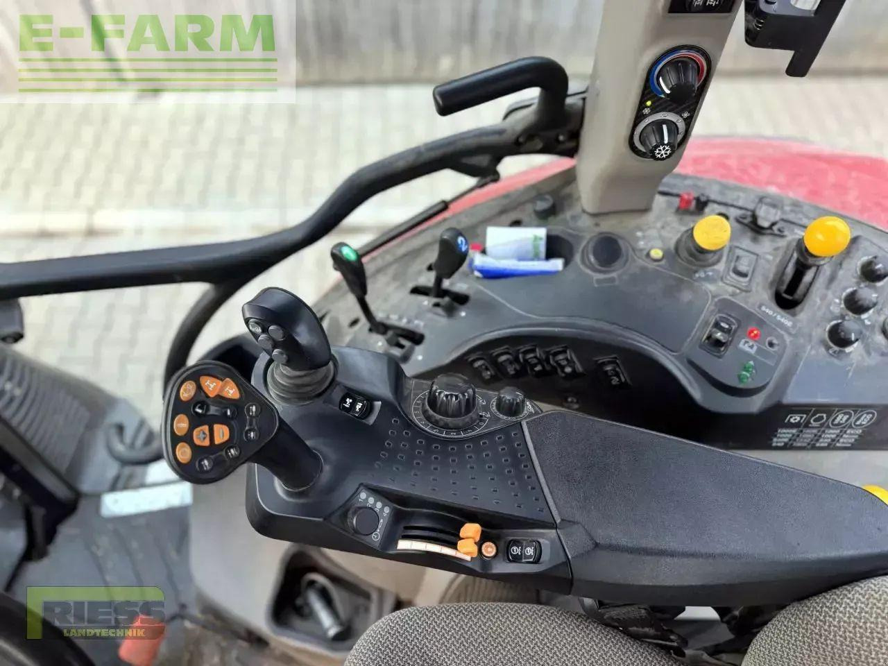 Case-IH luxxum 110 stoll fz 20.1 - Farm tractor: picture 5 Case-IH luxxum 110 stoll fz 20.1 - Farm tractor: picture 5