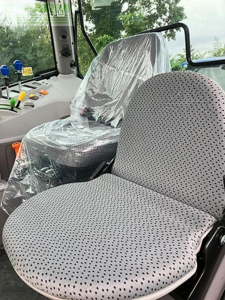 Farm tractor Deutz-Fahr 5075 keyline Keyline: picture 13