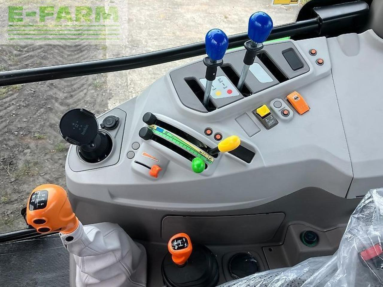 Farm tractor Deutz-Fahr 5075 keyline Keyline: picture 10