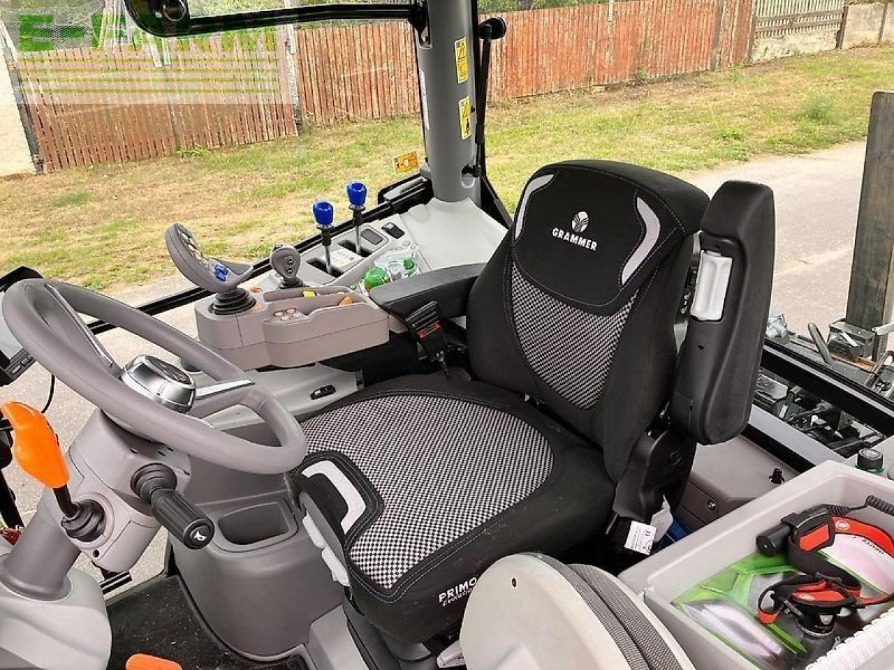 Farm tractor Deutz-Fahr 6135 C TTV TTV: picture 12