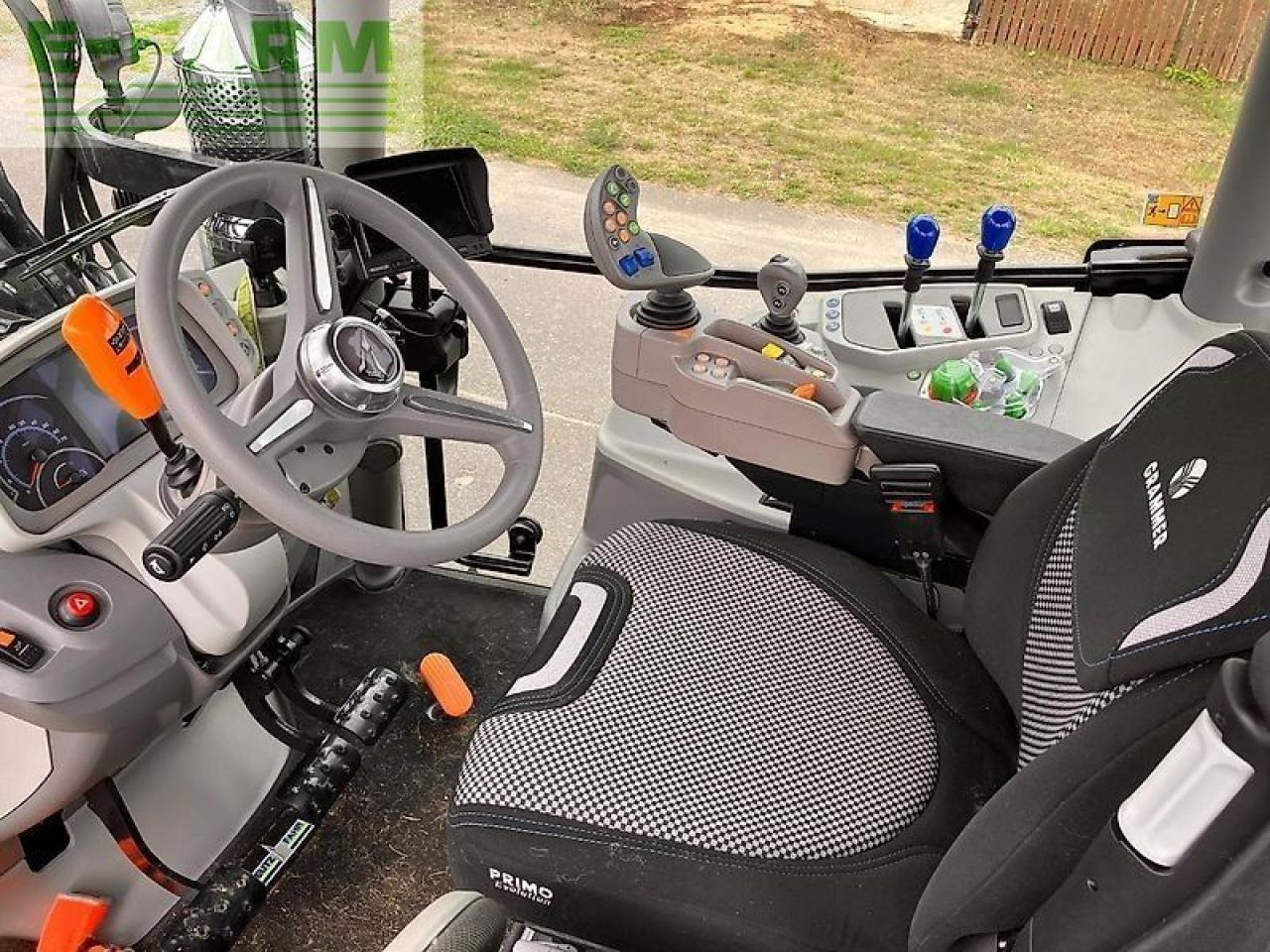 Farm tractor Deutz-Fahr 6135 C TTV TTV: picture 11