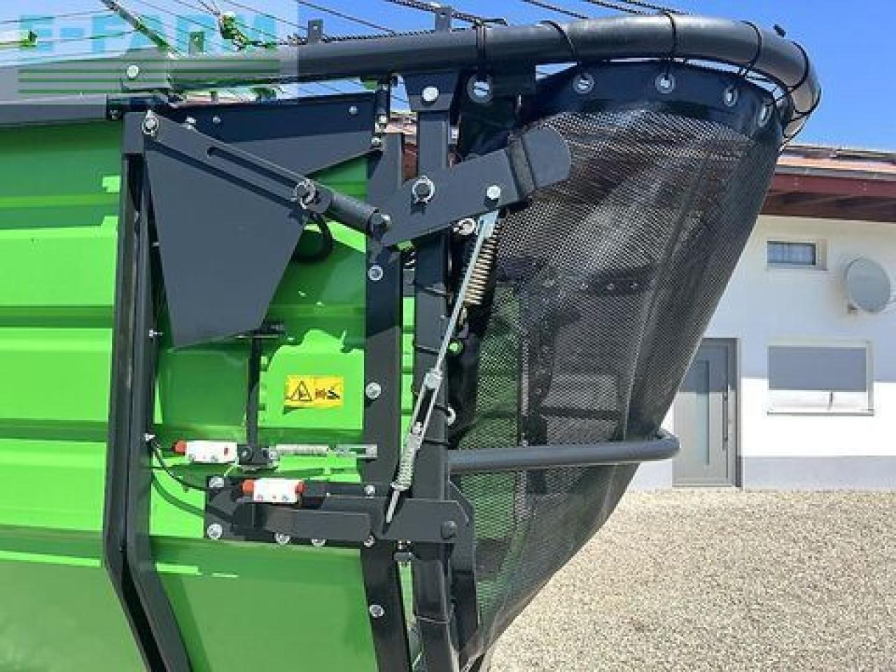 Deutz-Fahr feedmaster 3000 - im absoluten topzustand und mi - Farm tipping trailer/ Dumper: picture 3 Deutz-Fahr feedmaster 3000 - im absoluten topzustand und mi - Farm tipping trailer/ Dumper: picture 3