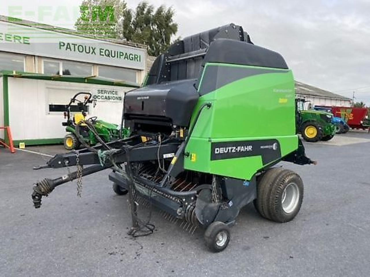 Deutz-Fahr varimaster 685 - Square baler: picture 1 Deutz-Fahr varimaster 685 - Square baler: picture 1