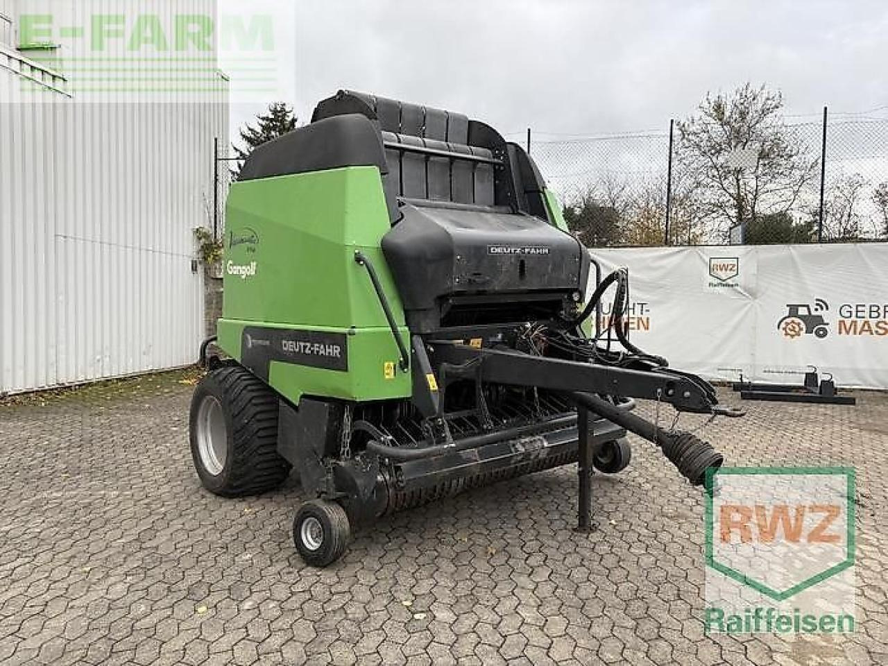 Deutz-Fahr vb 2190 - Square baler: picture 1 Deutz-Fahr vb 2190 - Square baler: picture 1