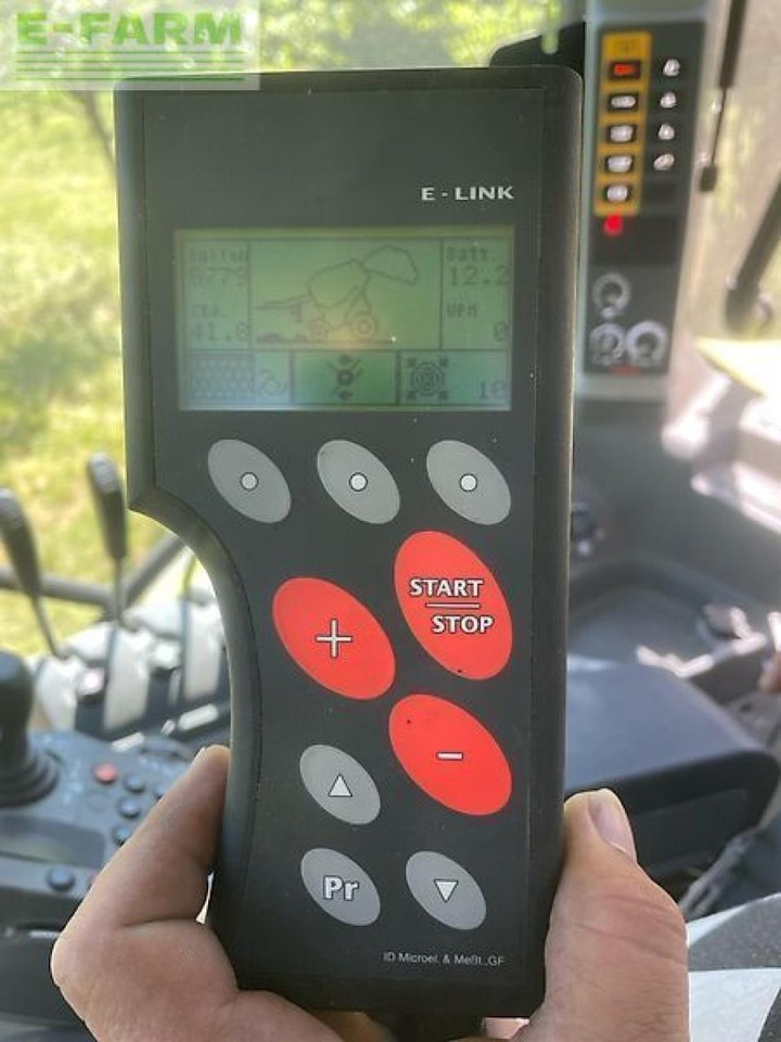 Fendt 2125f - Square baler: picture 1 Fendt 2125f - Square baler: picture 1